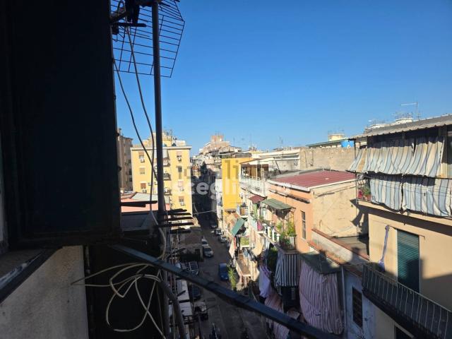 Appartamento in vendita di 113 m² in Via Tommaso Moncada, 25