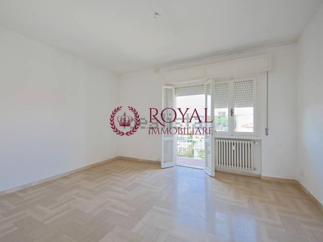Appartamento in vendita di 113 m² in Via Ulvi Liegi, 12