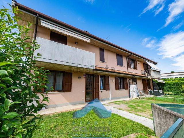 Appartamento in vendita di 113 m² in Via Vittorio Veneto
