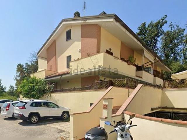 Appartamento in vendita di 113 m² in Via XXV Aprile, 17