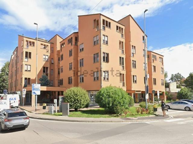 Appartamento in vendita di 113 m² in Via XXV Aprile, 2