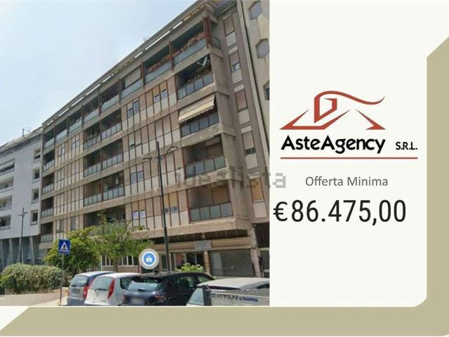 Appartamento in vendita di 113 m² in Viale Carlo Guglielmi, 17