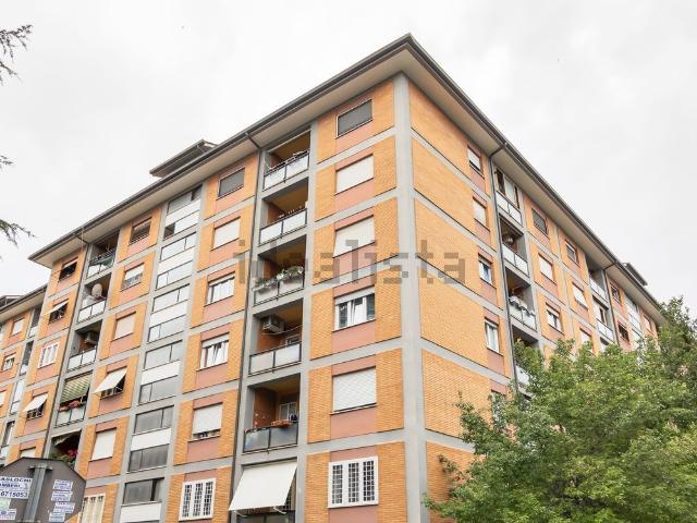 Appartamento in vendita di 113 m² in Viale dei Romanisti, 127