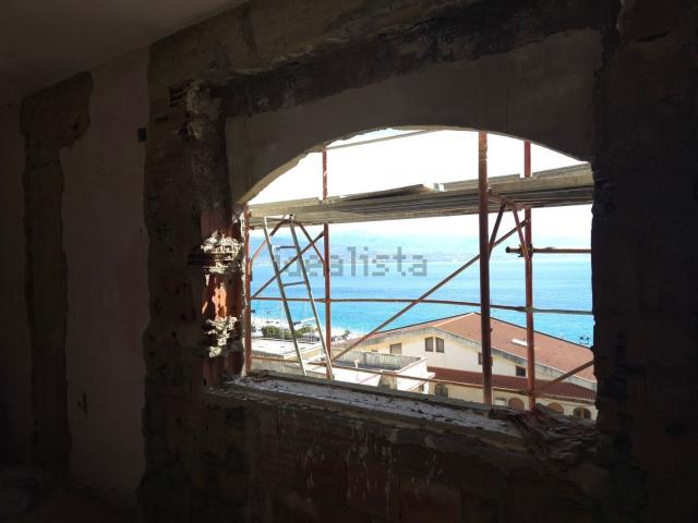 Appartamento in vendita di 113 m² in Contrada Fiumara Guardia