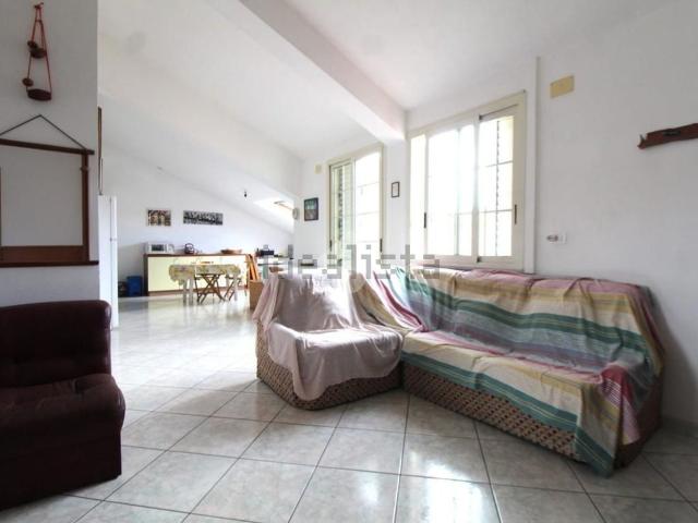 Appartamento in vendita di 113 m² in Corso Umberto I°, 30