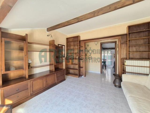 Appartamento in vendita di 113 m² in Frazione Artallo, 1