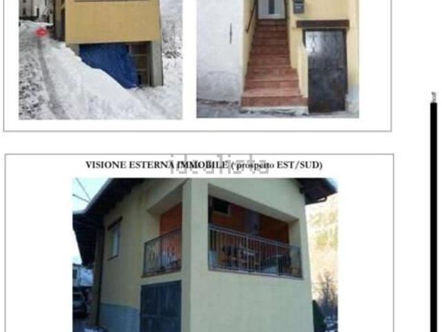 Appartamento in vendita di 113 m² in Frazione Roviera, 2
