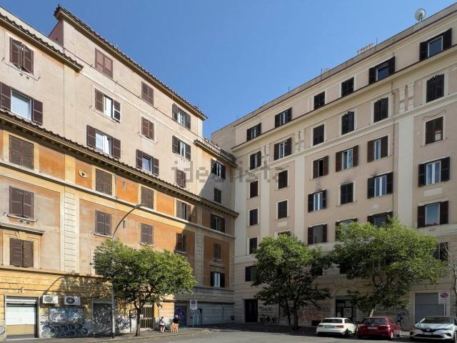 Appartamento in vendita di 113 m² in Piazza Michele Sanmicheli, 6
