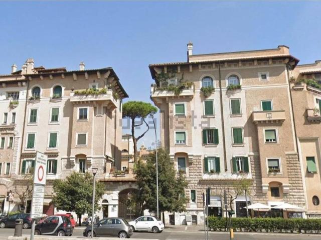 Appartamento in vendita di 113 m² in Piazza Tuscolo, 5