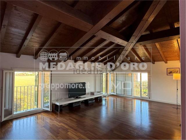 Appartamento in vendita di 113 m² in Strada Tre Olmi