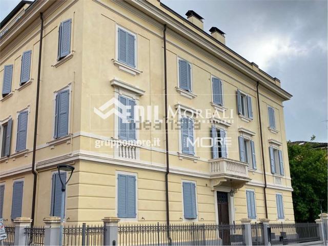 Appartamento in vendita di 114 m² in Via Carlo Zucchi