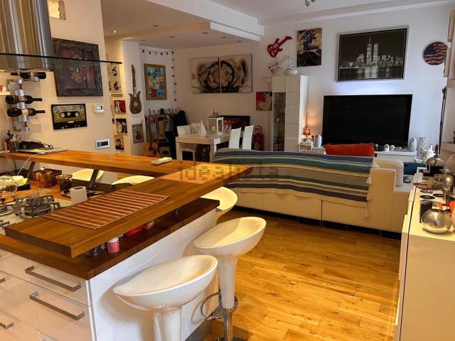 Appartamento in vendita di 114 m² in Via Angelo Emo