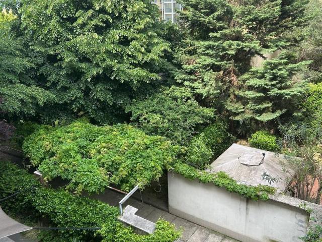 Appartamento in vendita di 114 m² in Via Altaguardia, 1