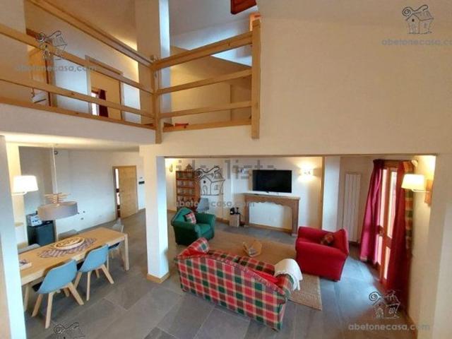 Appartamento in vendita di 114 m² in Via Bar Alpino, 51
