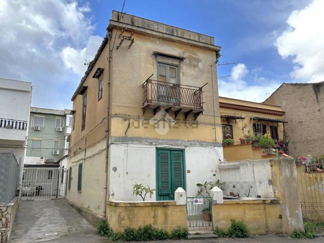 Appartamento in vendita di 114 m² in Via Belmonte Chiavelli, 13