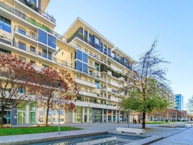 Appartamento in vendita di 114 m² in Via Bruno Cassinari, 10