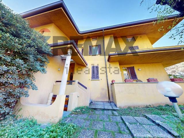 Appartamento in vendita di 114 m² in Via Giuseppe Giusti, 2