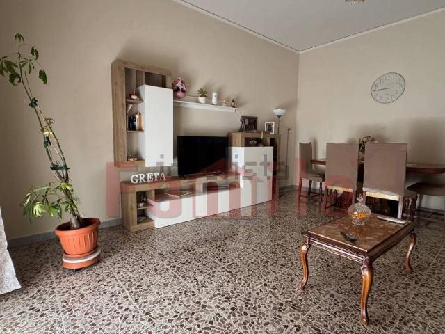 Appartamento in vendita di 114 m² in Via Giuseppe Lippiello