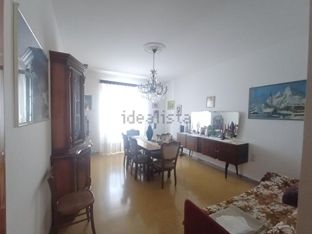 Appartamento in vendita di 114 m² in Via Giuseppe Stendardi