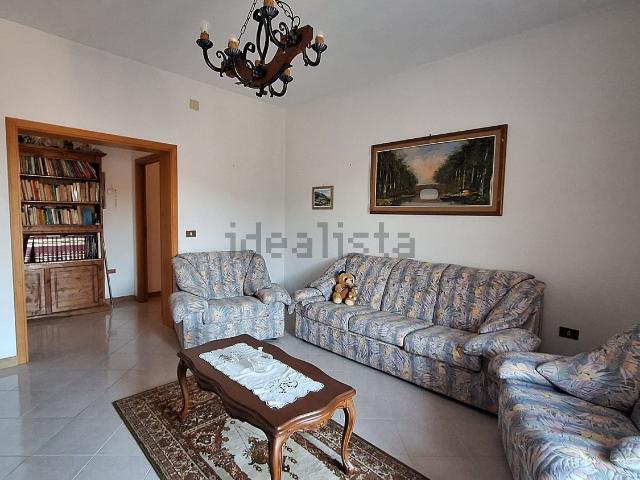 Appartamento in vendita di 114 m² in Via Giacomo Matteotti