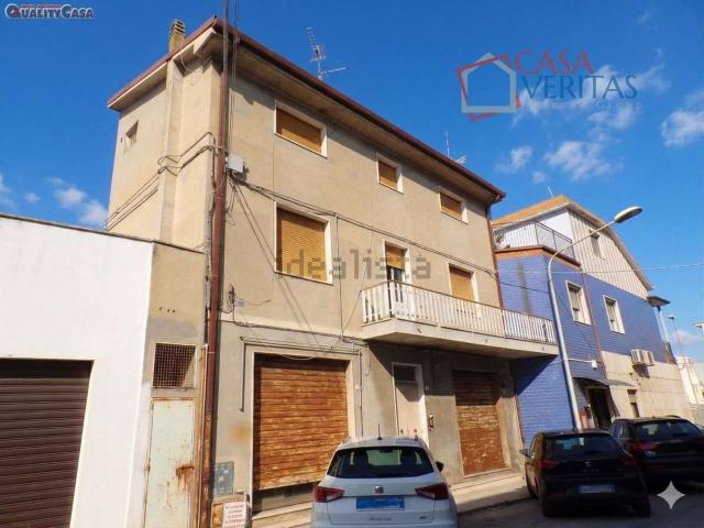 Appartamento in vendita di 114 m² in Via Dante Alighieri, 1