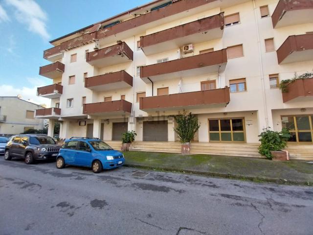 Appartamento in vendita di 114 m² in Via Dante Alighieri