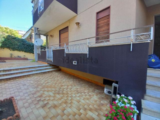 Appartamento in vendita di 114 m² in Via dei Tulipani, 7