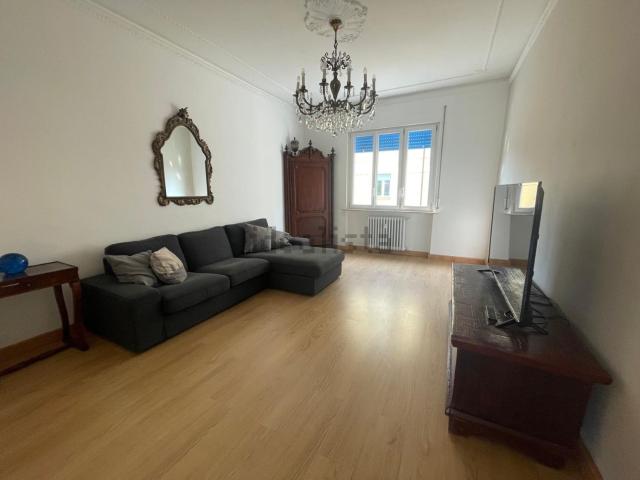 Appartamento in vendita di 114 m² in Via del Castello