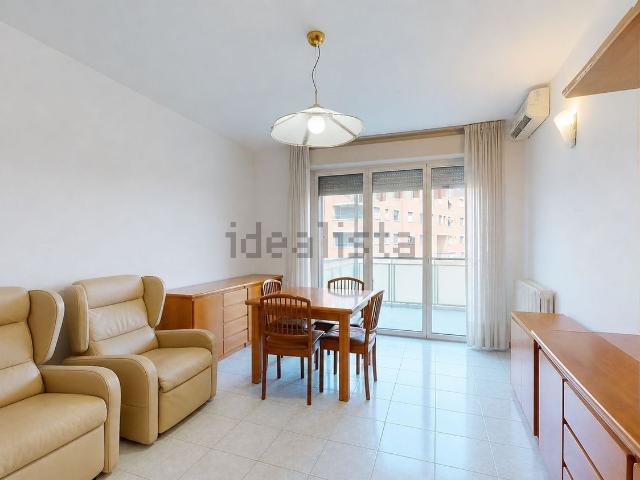 Appartamento in vendita di 114 m² in Via del Triumvirato