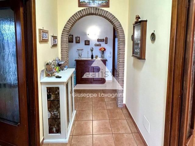 Appartamento in vendita di 114 m² in Via della Pineta, 10