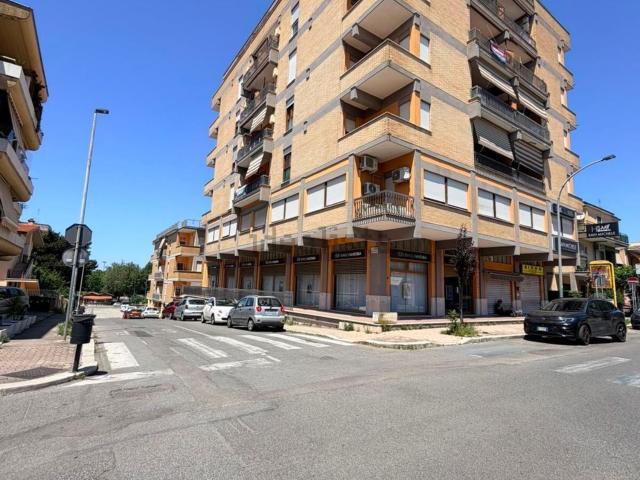 Appartamento in vendita di 114 m² in Via delle Margherite, 23