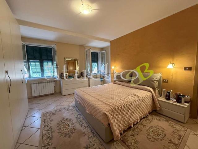 Appartamento in vendita di 114 m² in Via Eroi Camporossesi, 19