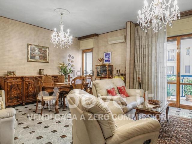 Appartamento in vendita di 114 m² in Via Ettore D&apos Amore, 21