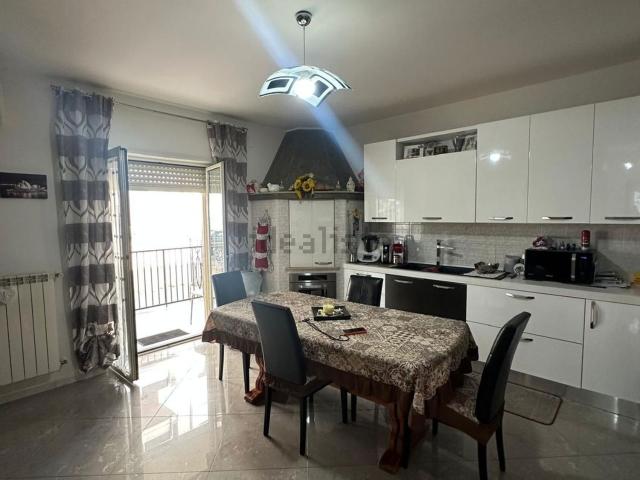 Appartamento in vendita di 114 m² in Via Francavilla, 3