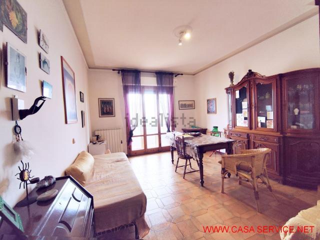 Appartamento in vendita di 114 m² in Via Fratelli Rosselli