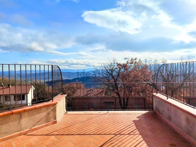 Appartamento in vendita di 114 m² in Via Osticcio, 26