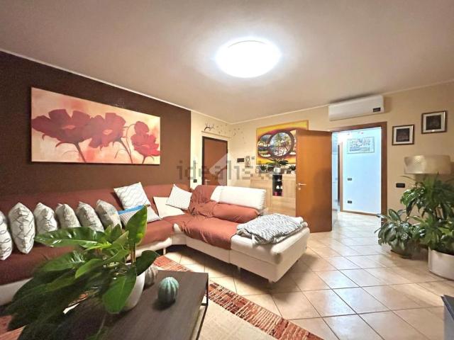 Appartamento in vendita di 114 m² in Via M. Antonioni, 3