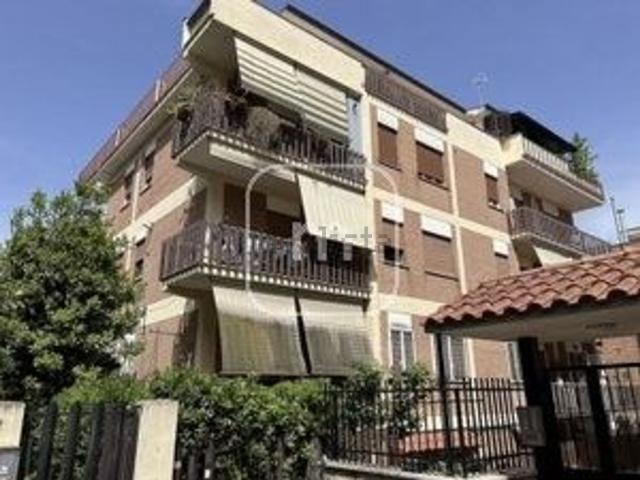 Appartamento in vendita di 114 m² in Via Monticiano
