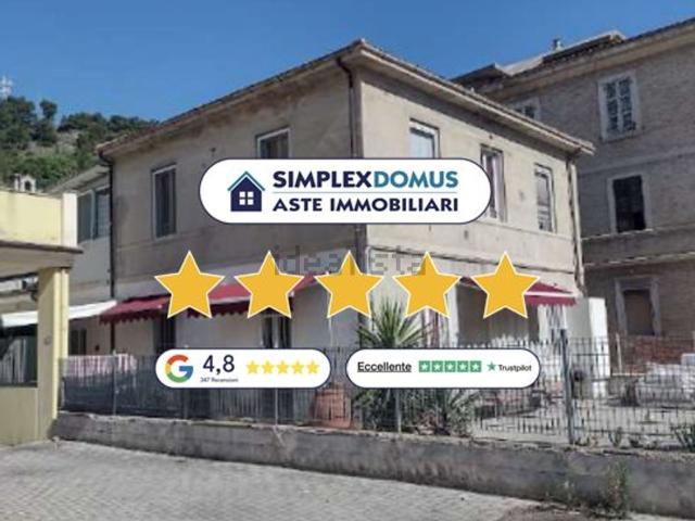 Appartamento in vendita di 114 m² in Via Madonna degli Angeli