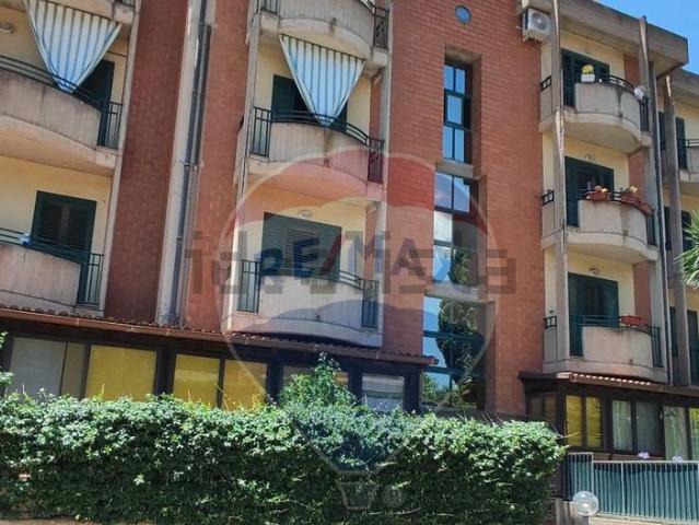 Appartamento in vendita di 114 m² in Via Mario Scelba, 4