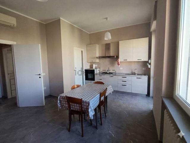 Appartamento in vendita di 114 m² in Via Medaglie d&apos Oro della Resistenza, 5