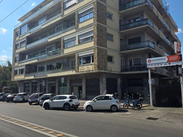 Appartamento in vendita di 114 m² in Via Nomentana, 401