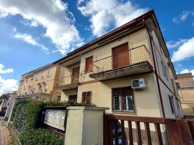 Appartamento in vendita di 114 m² in Via Nettunense Vecchia