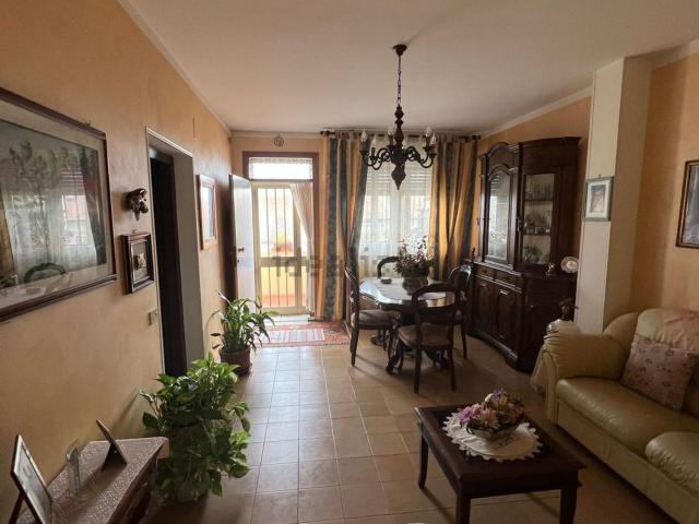 Appartamento in vendita di 114 m² in Via Nizza, 12