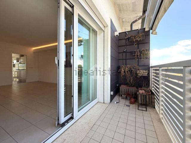 Appartamento in vendita di 114 m² in Via San Bartolo Comunale, 80