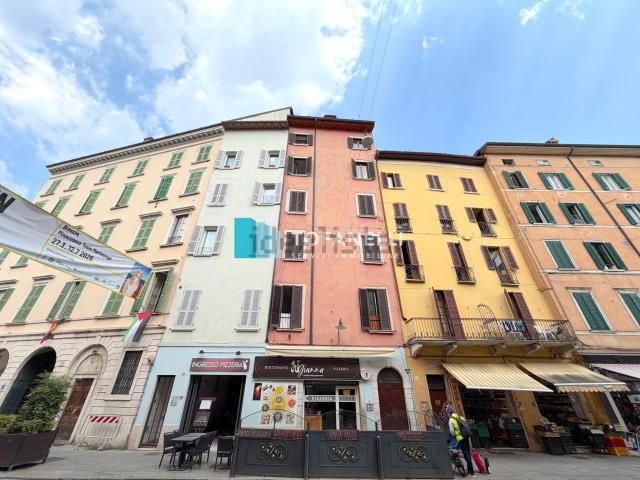 Appartamento in vendita di 114 m² in Via San Faustino, 34