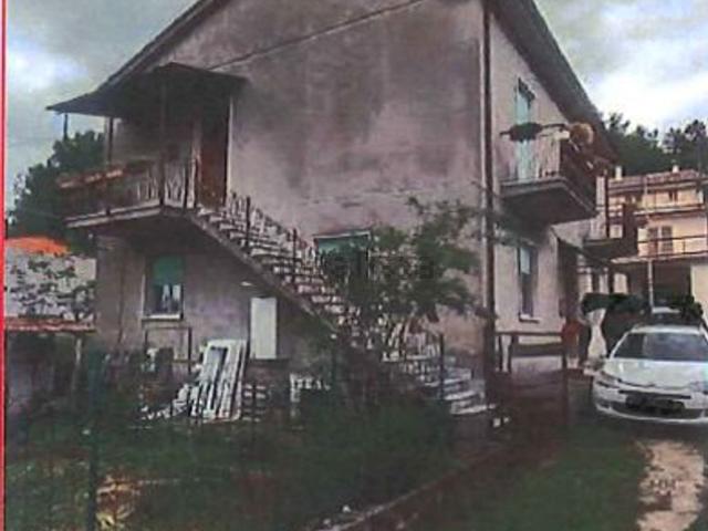 Appartamento in vendita di 114 m² in Via San Gregorio