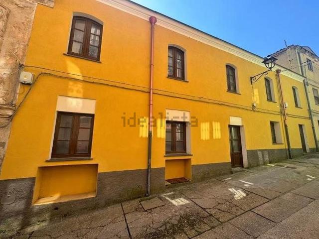 Appartamento in vendita di 114 m² in Via Sulis
