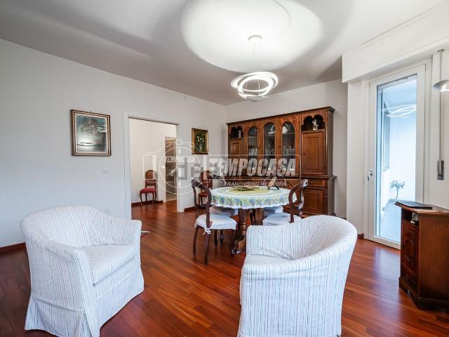 Appartamento in vendita di 114 m² in Via Passo Rolle