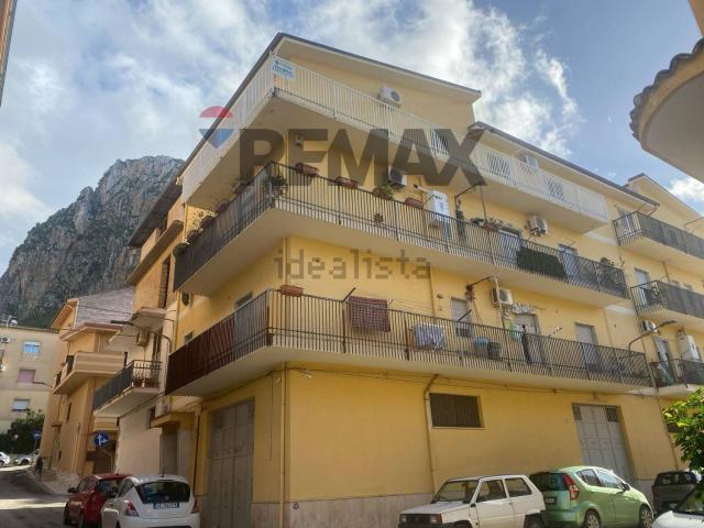 Appartamento in vendita di 114 m² in Via Ragona, 118